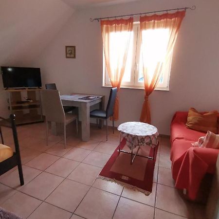 Apartment Og 2 ไพเนอ ภายนอก รูปภาพ